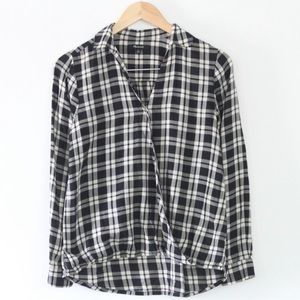 Madewell polo long sleeve with scrunch in front